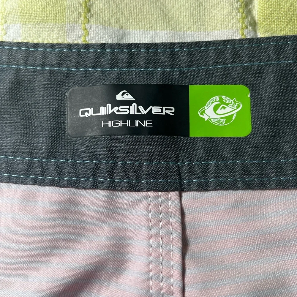 Quiksilver stylish board